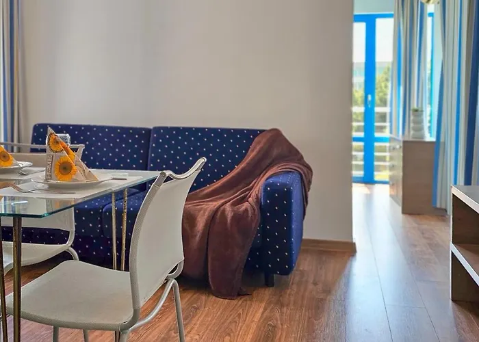 Excelsior Sunny Slăntjev Brjag