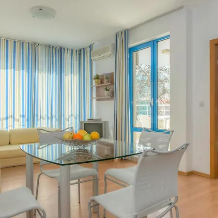 Excelsior Sunny Апартаменты