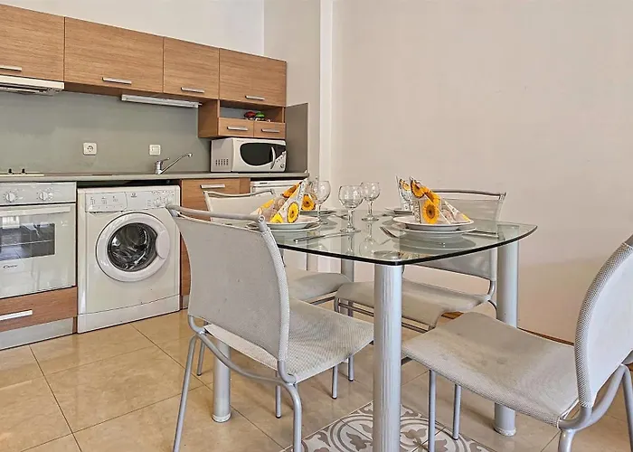 Excelsior Sunny * Napospart