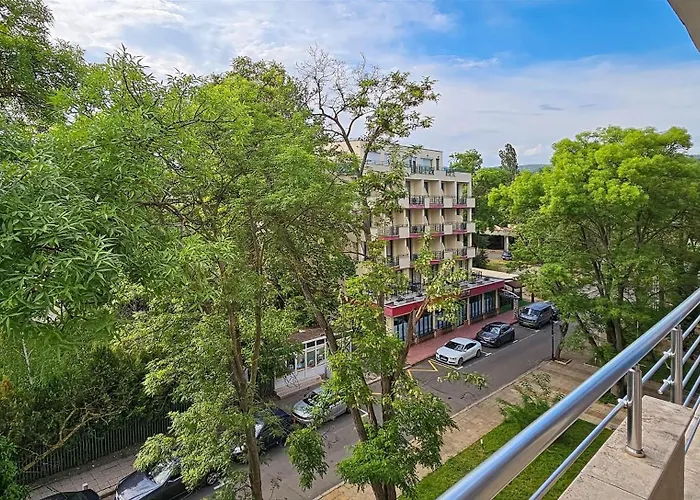 Excelsior Sunny Apartman